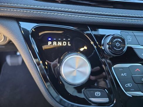 New 2026 Chrysler Pacifica Select w/ S Appearance Package FWD image 21