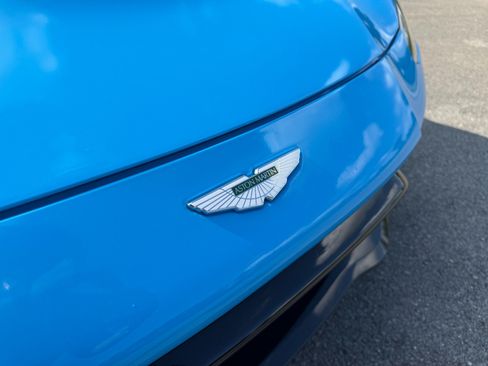 Used 2019 Aston Martin V8 Vantage Coupe RWD image 33