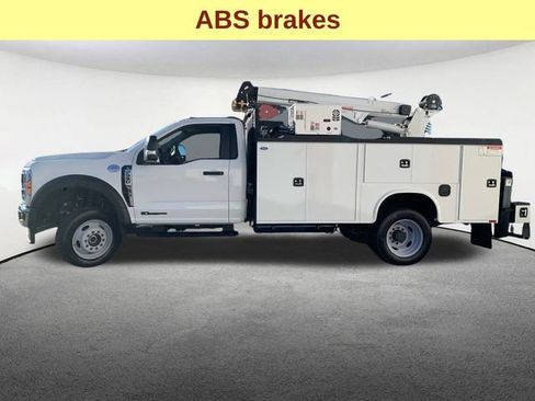Used 2024 Ford F550 4x4 Regular Cab Super Duty image 8