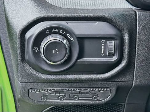 Used 2025 Jeep Wrangler Sport AWD/4WD image 11