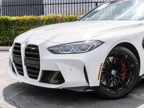 Used 2023 BMW M3 w/ M Carbon Exterior Package RWD image 40