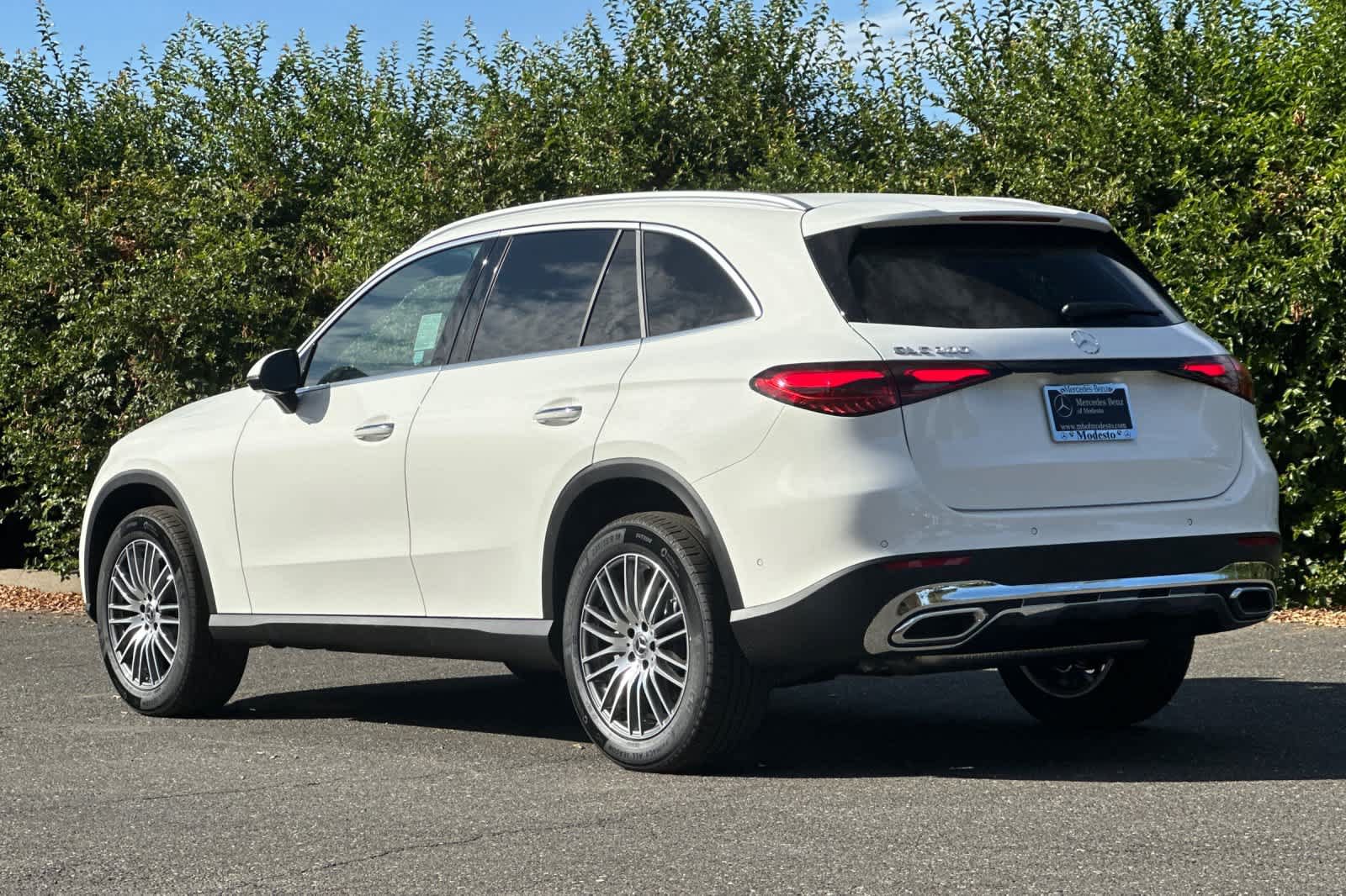 New 2027 Mercedes-Benz GLC 300 image 5