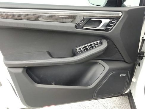 Used 2020 Porsche Macan S AWD/4WD image 25