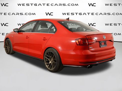 Used 2017 Volkswagen Jetta GLI FWD image 40