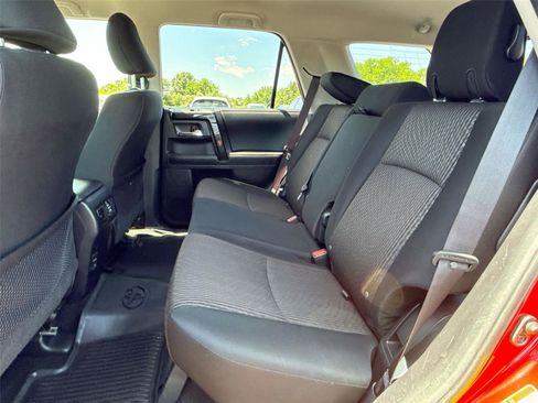 Used 2019 Toyota 4Runner TRD Off-Road AWD/4WD image 18