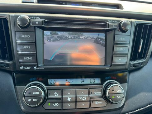 Used 2014 Toyota RAV4 XLE AWD/4WD image 19