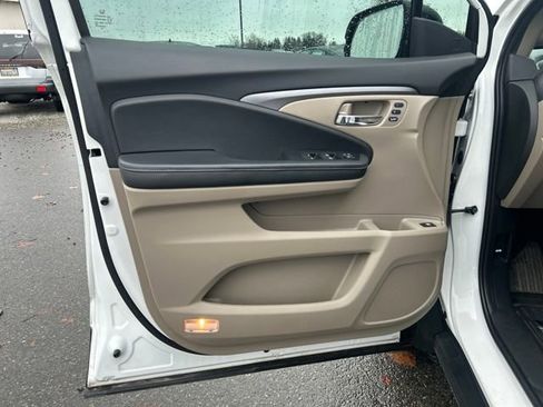 Used 2023 Honda Ridgeline RTL-E image 18