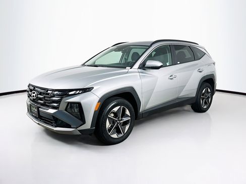 Used 2025 Hyundai Tucson SEL AWD/4WD image 3
