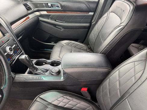 Used 2016 Ford Explorer Platinum AWD/4WD image 12