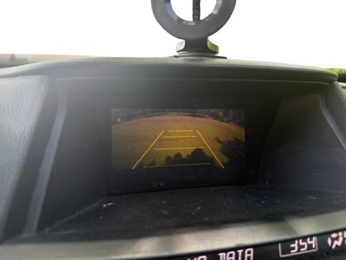 Used 2011 Honda Crosstour EX-L image 16