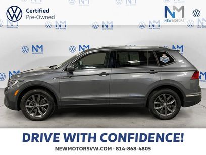 Used 2023 Volkswagen Tiguan SE w/ Panoramic Sunroof Package