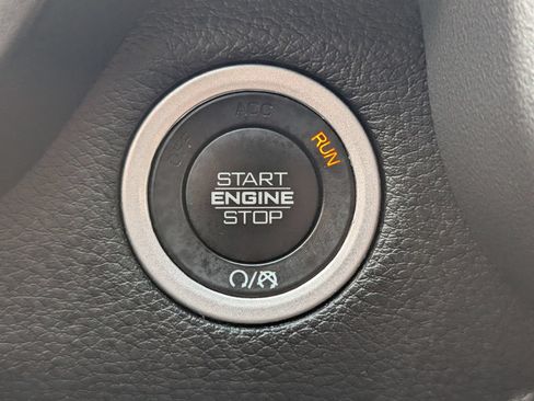 Used 2022 RAM 1500 Big Horn AWD/4WD image 30
