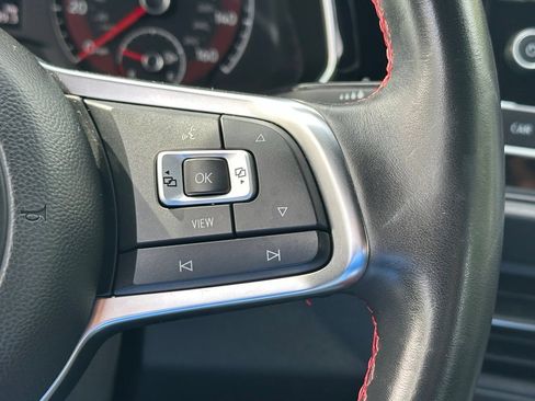 Used 2019 Volkswagen Jetta GLI FWD image 32