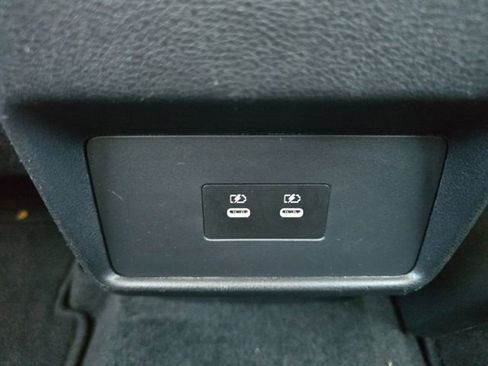 Used 2024 Nissan Rogue SV FWD image 26