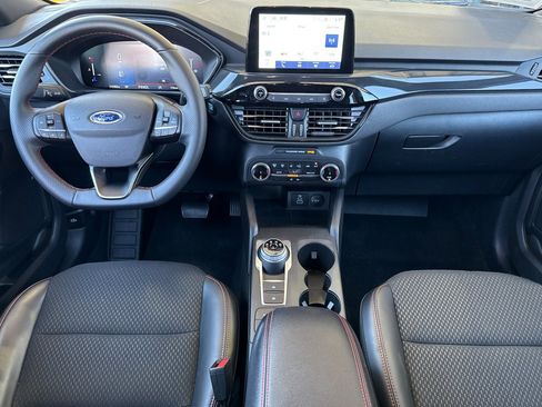 Used 2025 Ford Escape ST-Line image 13