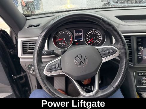 Used 2020 Volkswagen Atlas Cross Sport SE w/ Towing Package image 8