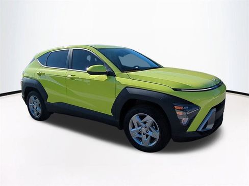 New 2026 Hyundai Kona SE image 2