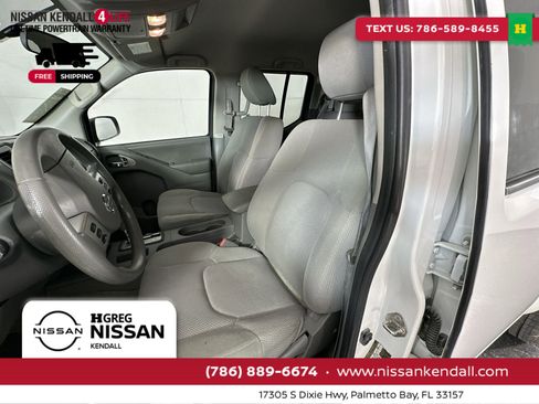 Used 2018 Nissan Frontier SV image 15