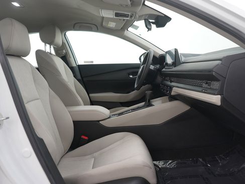 Used 2024 Honda Accord LX image 10