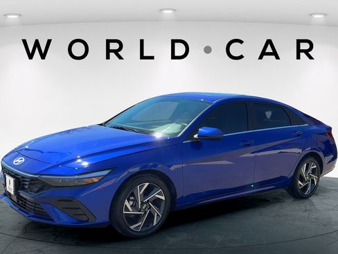 Certified 2025 Hyundai Elantra SEL FWD image 7