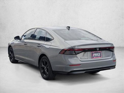 Certified 2025 Honda Accord SE image 8