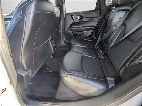 Used 2023 Jeep Compass Trailhawk image 13