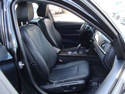 Used 2015 BMW 328i xDrive Sedan AWD/4WD image 10