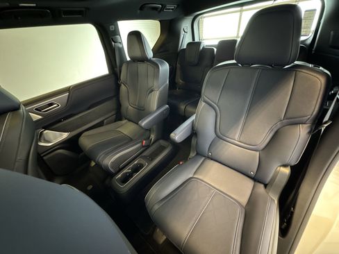 New 2026 INFINITI QX80 4WD image 23