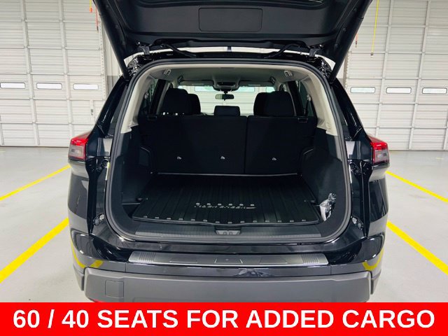 New 2026 Nissan Rogue SV FWD image 8