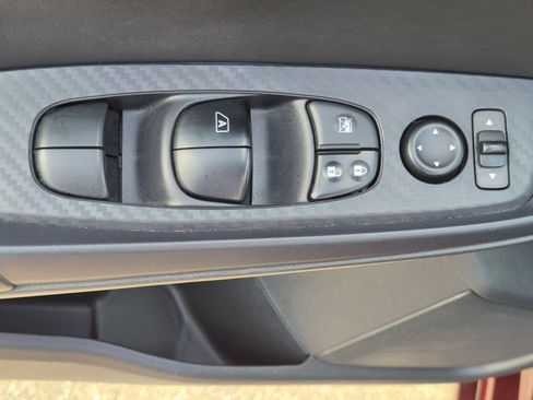 Used 2023 Nissan Sentra SV FWD image 14