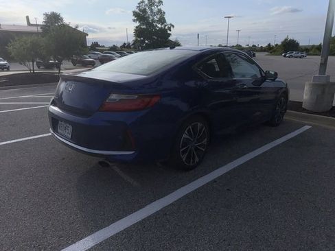 Used 2017 Honda Accord EX image 3