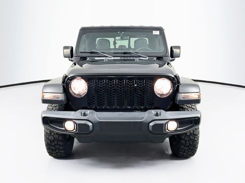 Used 2023 Jeep Gladiator Sport AWD/4WD image 2