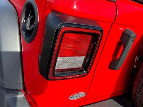 Used 2023 Jeep Wrangler Sport S image 30