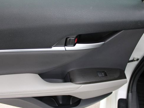 Used 2021 Toyota Camry XSE FWD image 50