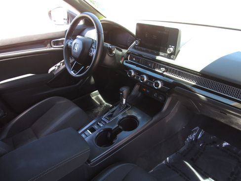 Certified 2023 Honda Civic Sport image 9