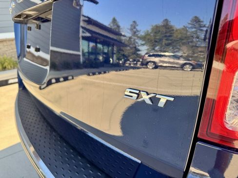 Used 2015 Dodge Grand Caravan SXT w/ UConnect Hands-Free Group image 8