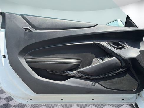 Used 2020 Chevrolet Camaro LT RWD image 23