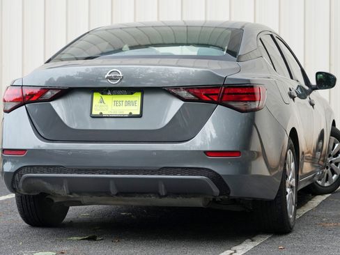 Used 2023 Nissan Sentra S FWD image 4