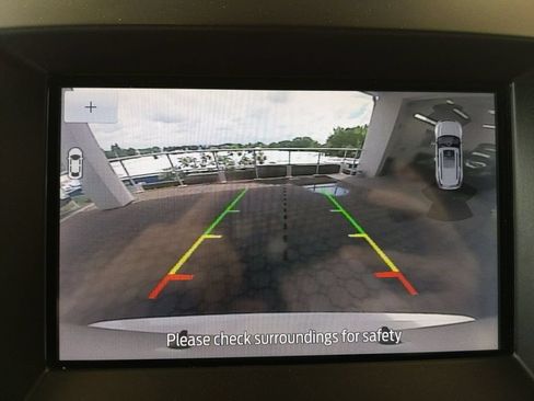 Used 2020 Ford Edge Titanium w/ Equipment Group 301A AWD/4WD image 22