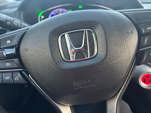 Used 2019 Honda Accord EX image 14
