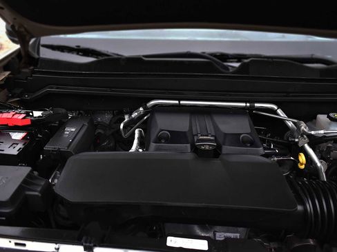 Used 2024 Chevrolet Colorado ZR2 w/ ZR2 Bison Edition image 34