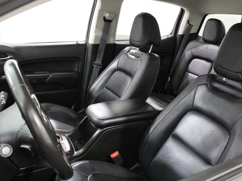 Used 2016 GMC Canyon SLT w/ Driver Alert Package image 16