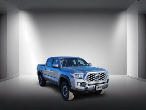 Used 2020 Toyota Tacoma TRD Off-Road image 4