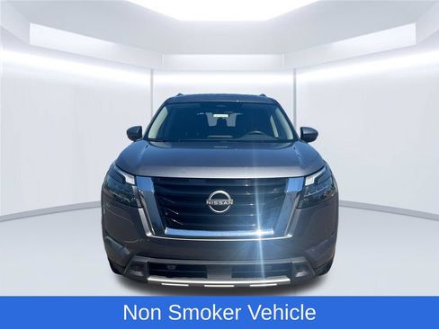 Used 2024 Nissan Pathfinder SV AWD/4WD image 10
