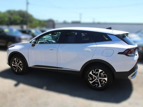 Certified 2024 Kia Sportage EX FWD image 12