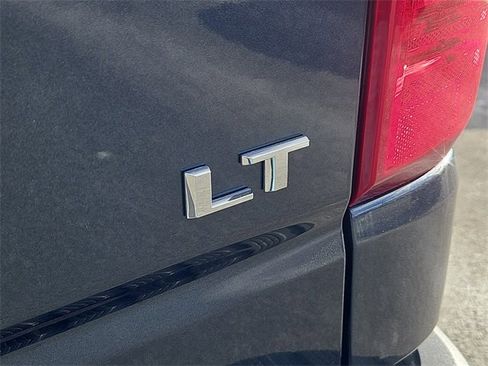 Used 2021 Chevrolet Silverado 1500 LT image 12