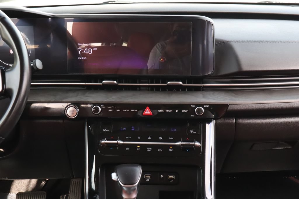 Used 2024 Kia Carnival SX FWD image 28