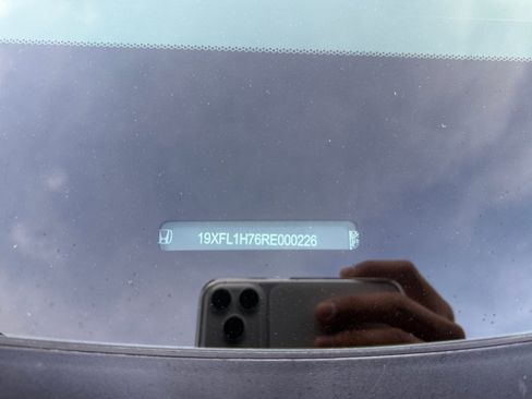 Used 2024 Honda Civic EX-L image 25