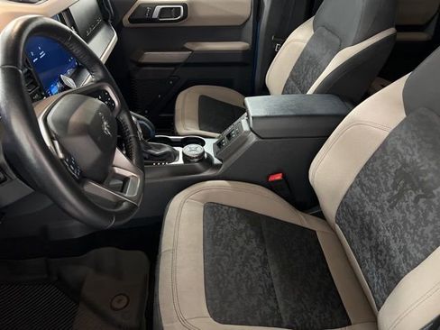 Used 2023 Ford Bronco Wildtrak AWD/4WD image 10