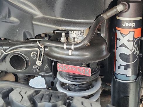 Certified 2021 Jeep Gladiator Mojave image 27